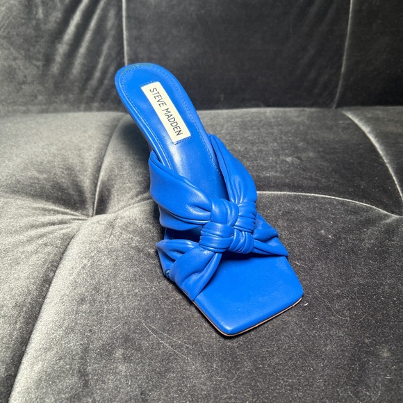 STEVE MADDEN square toe embellished heels size 6.5M - Picture 2 of 7